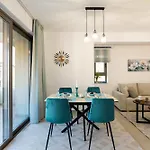 Artemis Sky - Sea Escape With Mountain View شقة كالاماتا