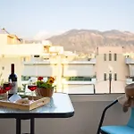 アパート Artemis Sky - Sea Escape With Mountain View