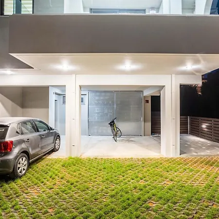 Artemis Sky - Sea Escape With Mountain View * Kalamata