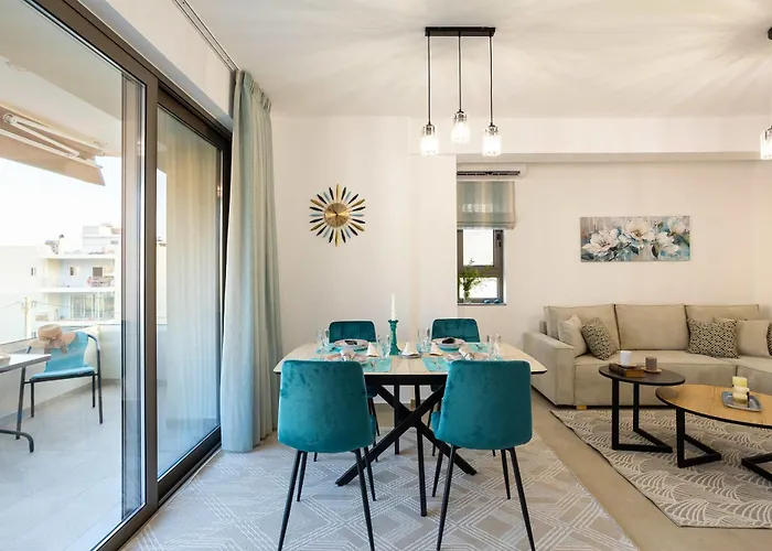 Artemis Sky - Sea Escape With Mountain View Apartamento Kalamata