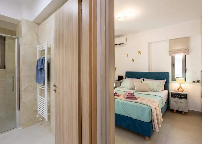 Artemis Sky - Sea Escape With Mountain View * Kalamata