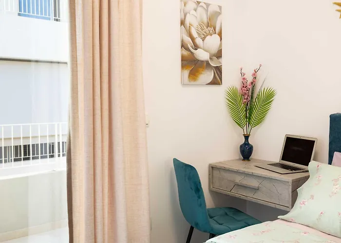 Artemis Sky - Sea Escape With Mountain View Apartamento Kalamata